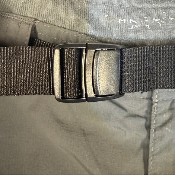 Columbia Men's 32w 10l Silver Ridge Cargo Shorts Grey Nylon AM4084 Boating Hike - Picture 2 of 13